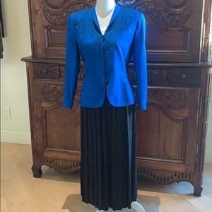 2 piece top and bottom silk outfit